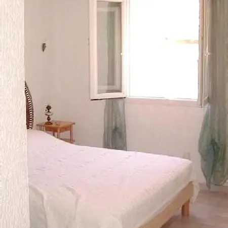 With 3 Bedrooms In Vecchio With Private Pool Enclosed Garden And Wifi 15 Km From The Beach Willa Porto-Vecchio (Corsica)